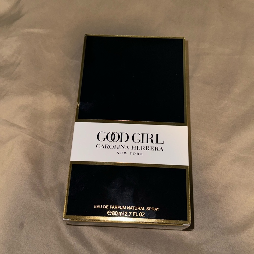 Good girl Carolina Herrera New York